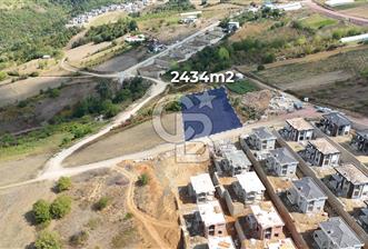 İZMİT KABAOĞLU SATILIK 2433 M2 VİLLA İMARLI DEĞERLİ ARAZİ