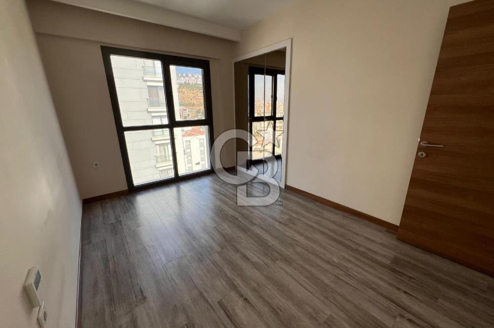 ÇİĞLİ KİRALIK DAİRE BÜYÜK TİP 1+1 HAVUZ CEPHELİ 
