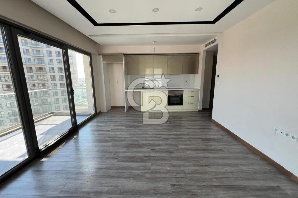 ÇİĞLİ KİRALIK DAİRE BÜYÜK TİP 1+1 HAVUZ CEPHELİ 