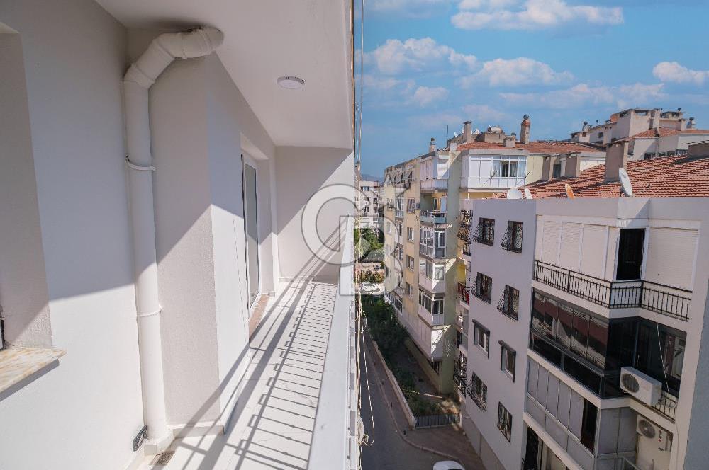 Karşıyaka Aksoy Mahallesi Tadilatlı Geniş 3+1 Satılık Boş Daire