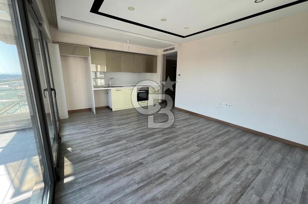 ÇİĞLİ KİRALIK DAİRE BÜYÜK TİP 1+1 HAVUZ CEPHELİ 