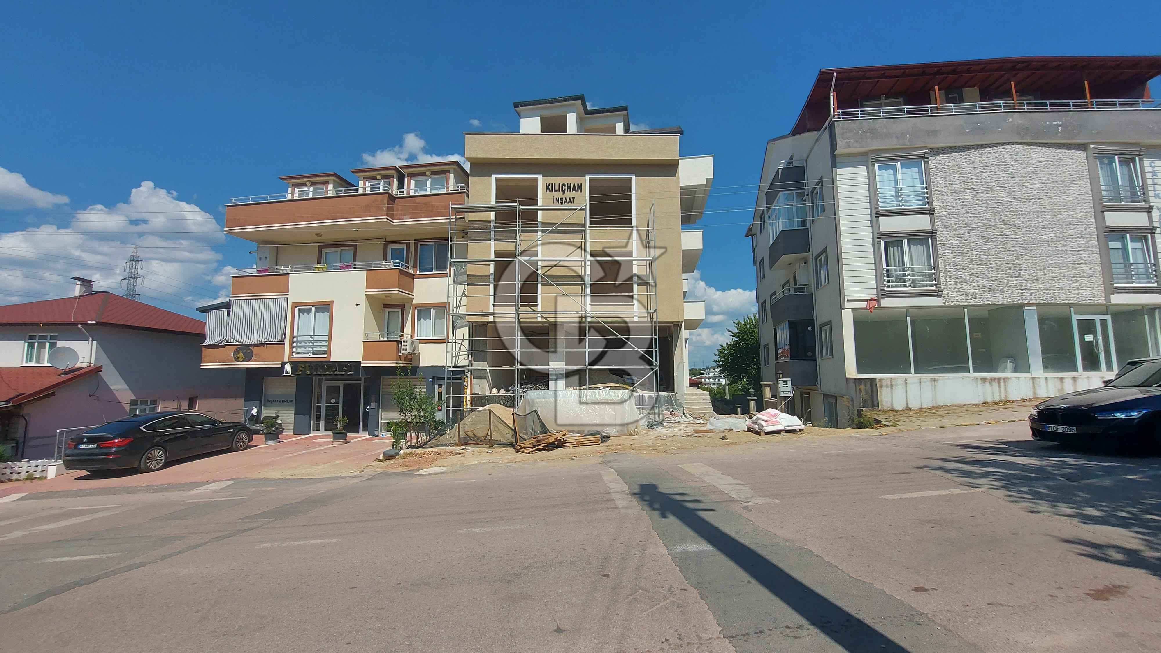 BAŞİSKELE BARBAROS MAHALLESİ SATILIK 2+1 SIFIR ARA KAT DAİRE