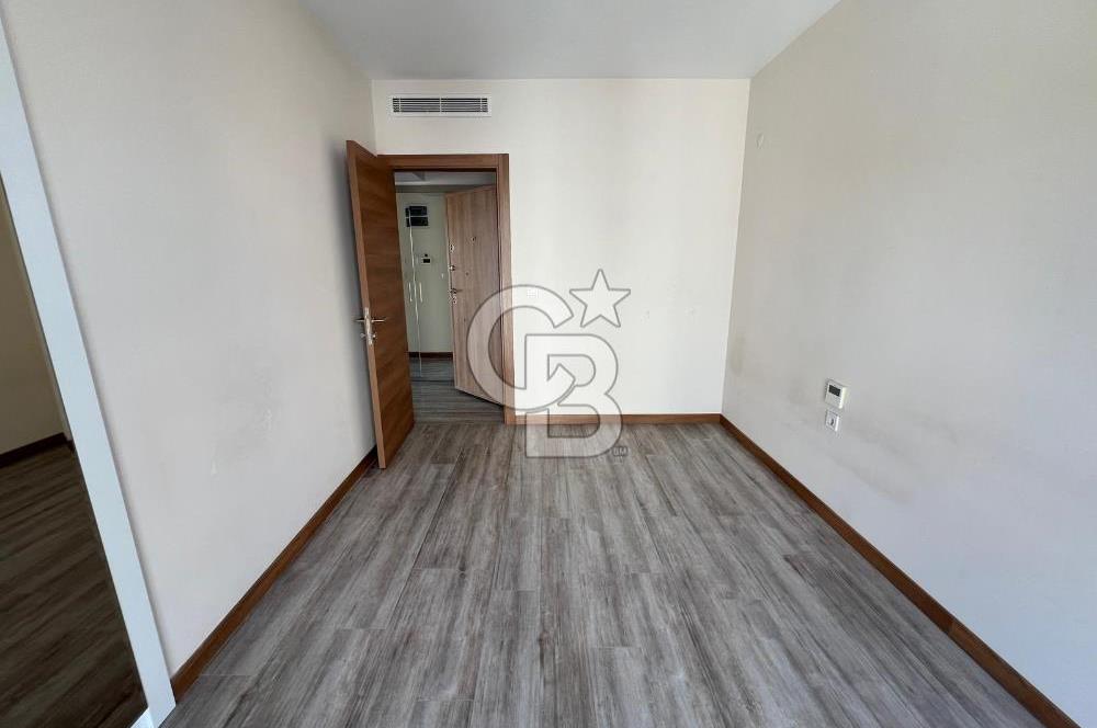 ÇİĞLİ KİRALIK DAİRE BÜYÜK TİP 1+1 HAVUZ CEPHELİ 