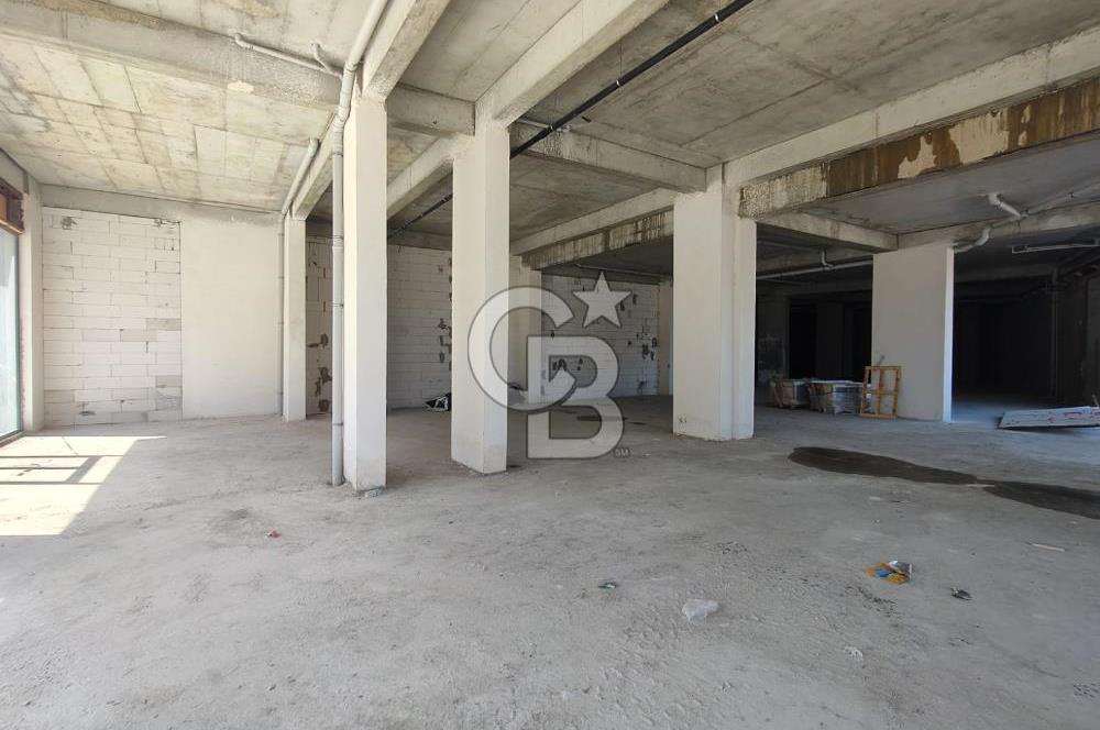 CB BLACK'TEN GÖRÜKLE DUMLUPINAR CADDE ÜZERİNDE DÜKKAN