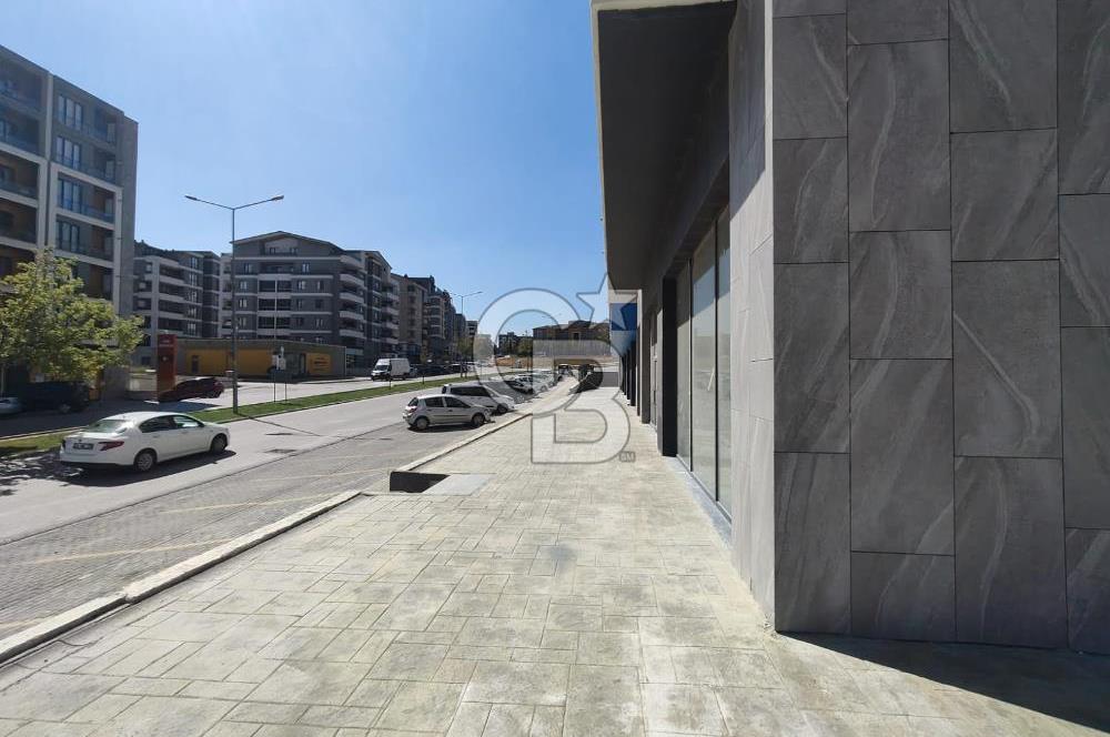 CB BLACK'TEN GÖRÜKLE DUMLUPINAR CADDE ÜZERİNDE DÜKKAN