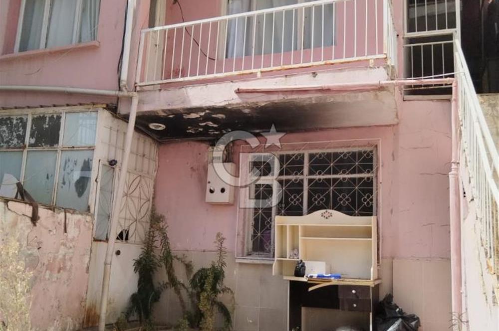 KARABAĞLAR GÜLYAKA 2 KATLI BİNA