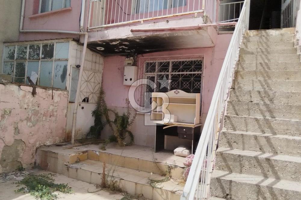 KARABAĞLAR GÜLYAKA 2 KATLI BİNA