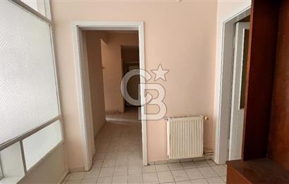 ÇİFLİK CADDESİNDE SATILIK 2+1 DAİRE