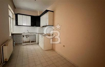 ÇİFLİK CADDESİNDE SATILIK 2+1 DAİRE
