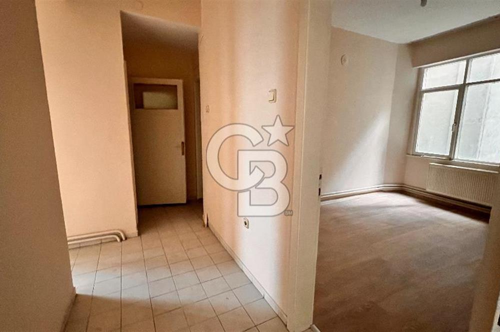 ÇİFLİK CADDESİNDE SATILIK 2+1 DAİRE
