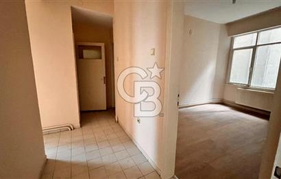 ÇİFLİK CADDESİNDE SATILIK 2+1 DAİRE