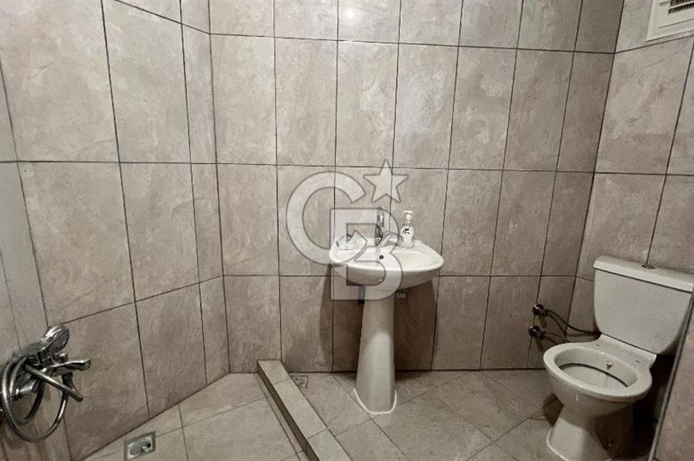 ÇİFLİK CADDESİNDE SATILIK 2+1 DAİRE