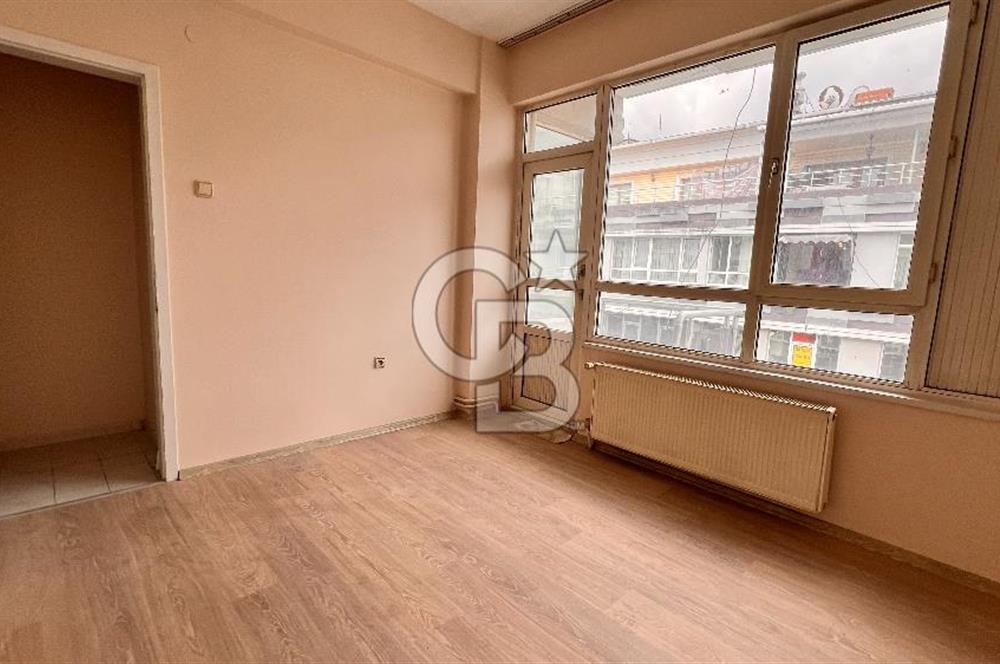 ÇİFLİK CADDESİNDE SATILIK 2+1 DAİRE