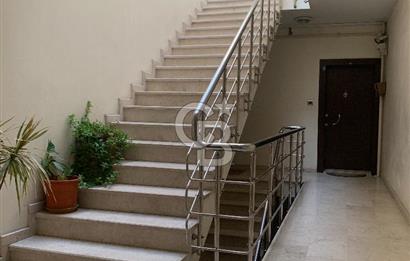 SUBAYEVLERİ KUŞADASI SOKAKTA VADİ MANZARALI ASANSÖRLÜ DAİRE