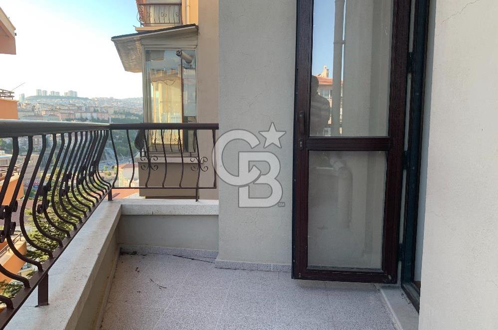 SUBAYEVLERİ KUŞADASI SOKAKTA VADİ MANZARALI ASANSÖRLÜ DAİRE