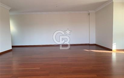 SUBAYEVLERİ KUŞADASI SOKAKTA VADİ MANZARALI ASANSÖRLÜ DAİRE