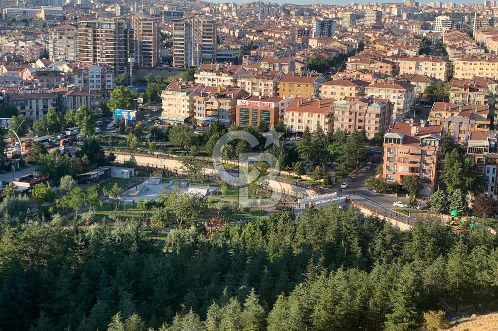 SUBAYEVLERİ KUŞADASI SOKAKTA VADİ MANZARALI ASANSÖRLÜ DAİRE