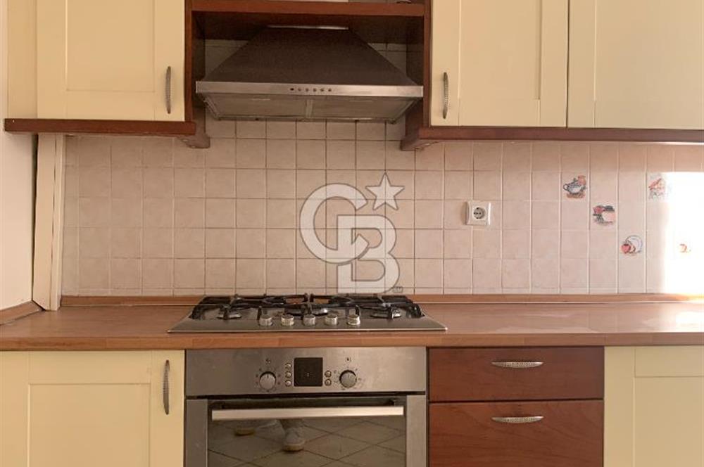 SUBAYEVLERİ KUŞADASI SOKAKTA VADİ MANZARALI ASANSÖRLÜ DAİRE