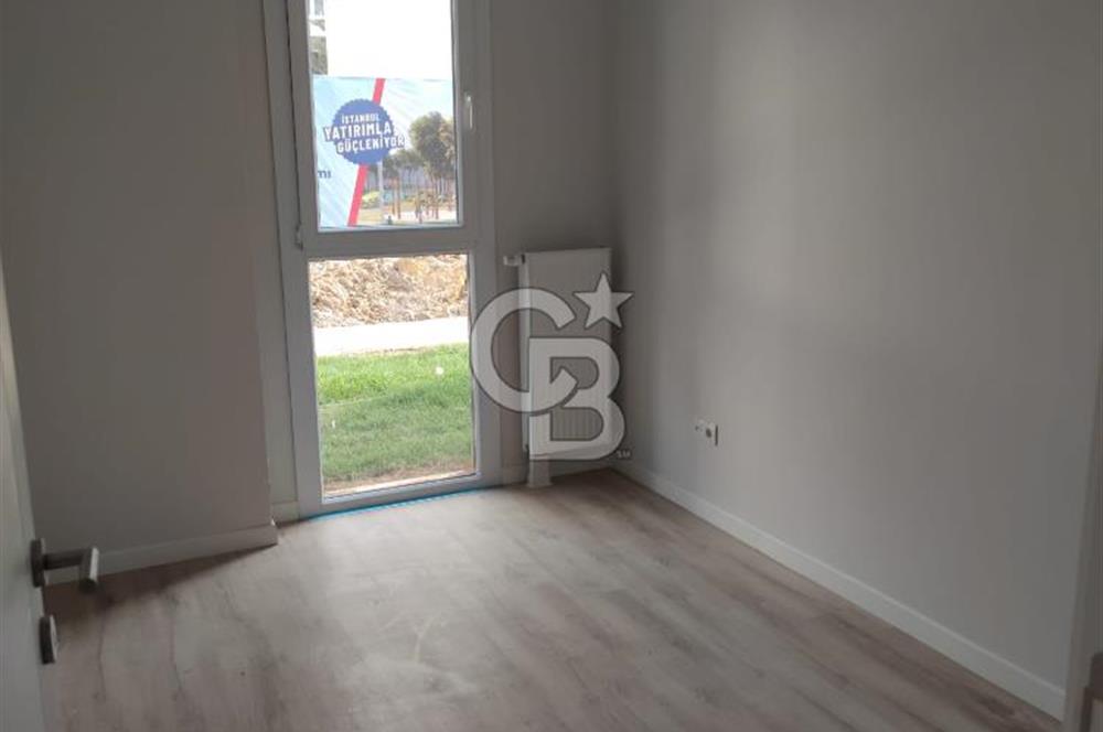 Tuzla Kiptaş Aydınlık Evler Sitesinde Kapalı Mutfaklı 2+1 Daire