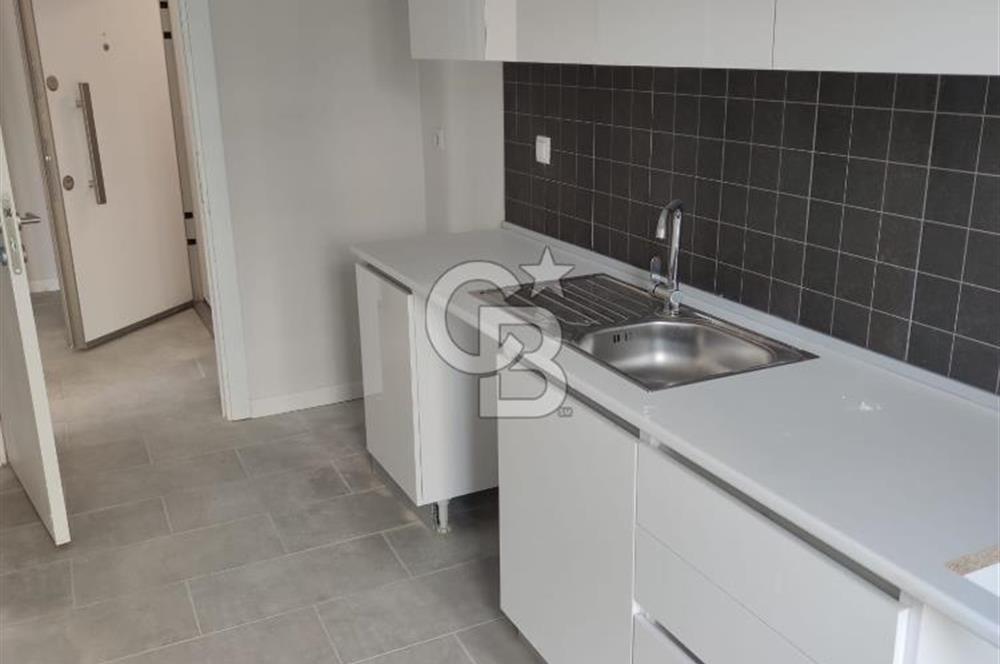 Tuzla Kiptaş Aydınlık Evler Sitesinde Kapalı Mutfaklı 2+1 Daire