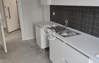 Tuzla Kiptaş Aydınlık Evler Sitesinde Kapalı Mutfaklı 2+1 Daire