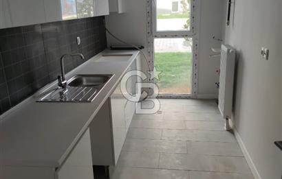 Tuzla Kiptaş Aydınlık Evler Sitesinde Kapalı Mutfaklı 2+1 Daire