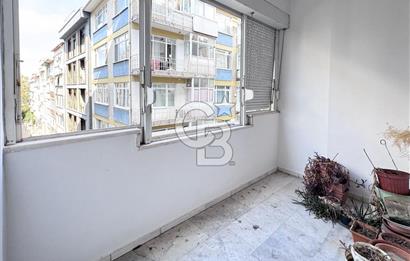 Moda'da Kısmi Deniz Manzaralı Asansörlü, Otoparklı 3+1 Kiralık