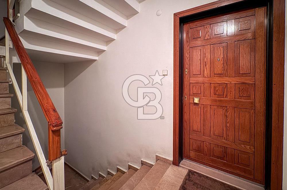 Moda'da Kısmi Deniz Manzaralı Asansörlü, Otoparklı 3+1 Kiralık