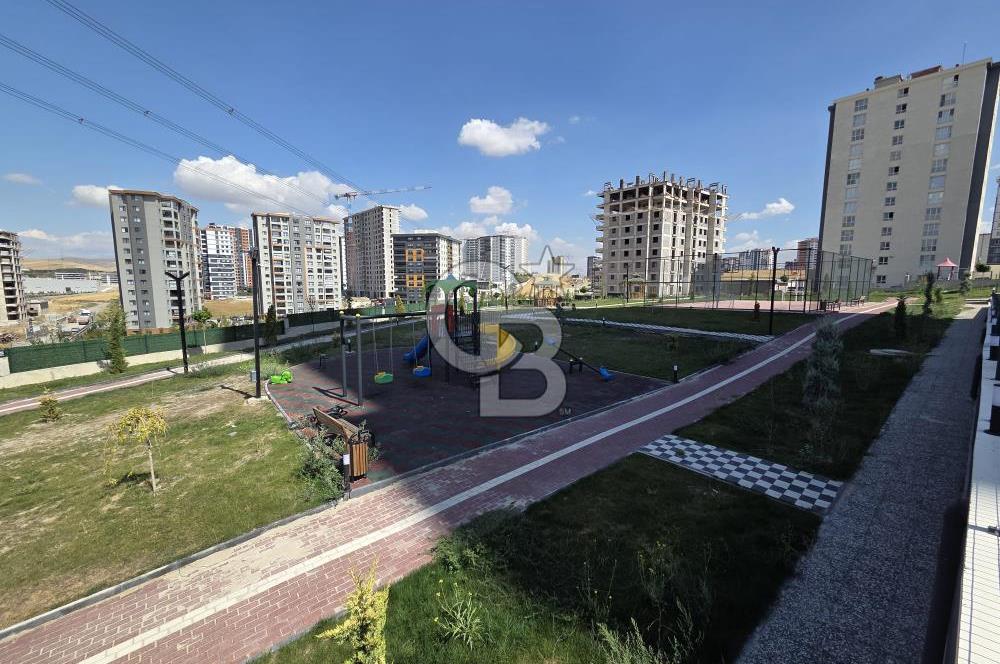 PALAS ERYAMAN SİTESİ'NDE KAPALI GARAJLI SATILIK 4+1 DAİRE
