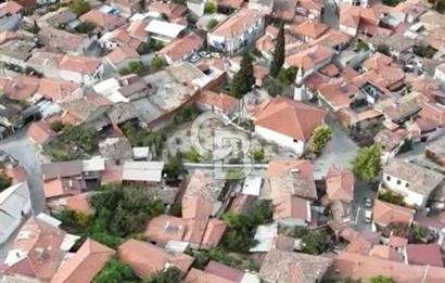 İlçe merkezinde Tapuda ev kayıtlı (fiziken ev yok) 221 m2 bahçe
