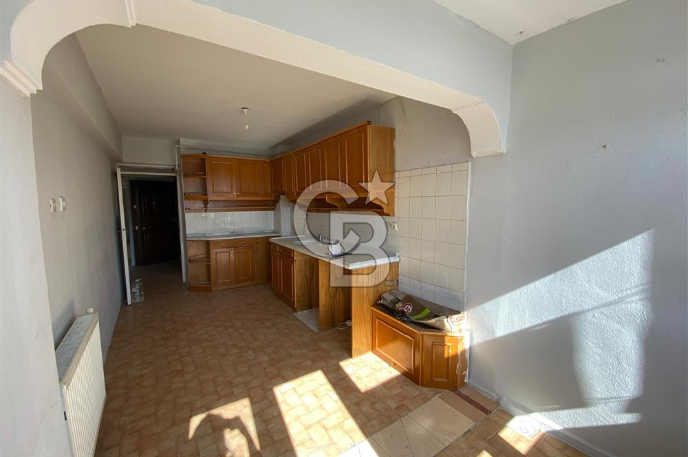 Tahsin Yazıcı Mahallesi – Yıldız Kenter yanı
3+1 Kiralık Daire