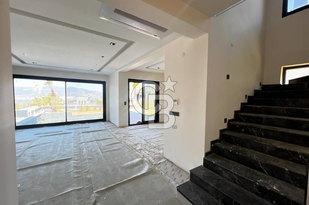 KEMALPAŞA MÜSTAKİL HAVUZLU 4+1 SIFIR LÜX SATILIK VİLLA 