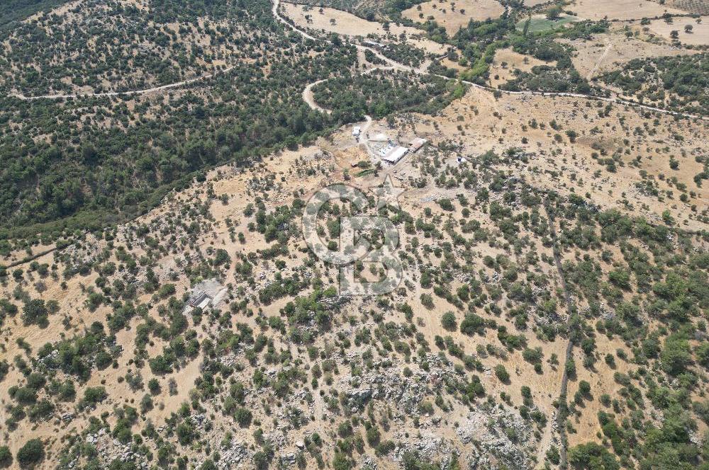 MERKEZ EZİNE ÜSKÜFÇÜ KÖYÜNDE 170 DÖNÜM SATILIK TARLA