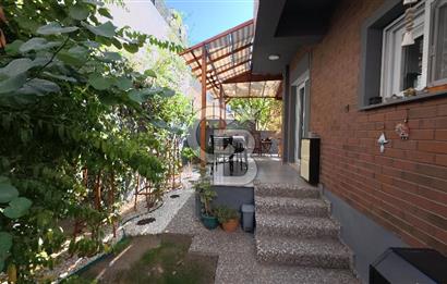 YENİ FOÇA'DA SATILIK YAZLIK VİLLA