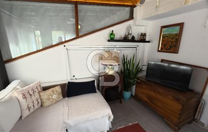 YENİ FOÇA'DA SATILIK YAZLIK VİLLA