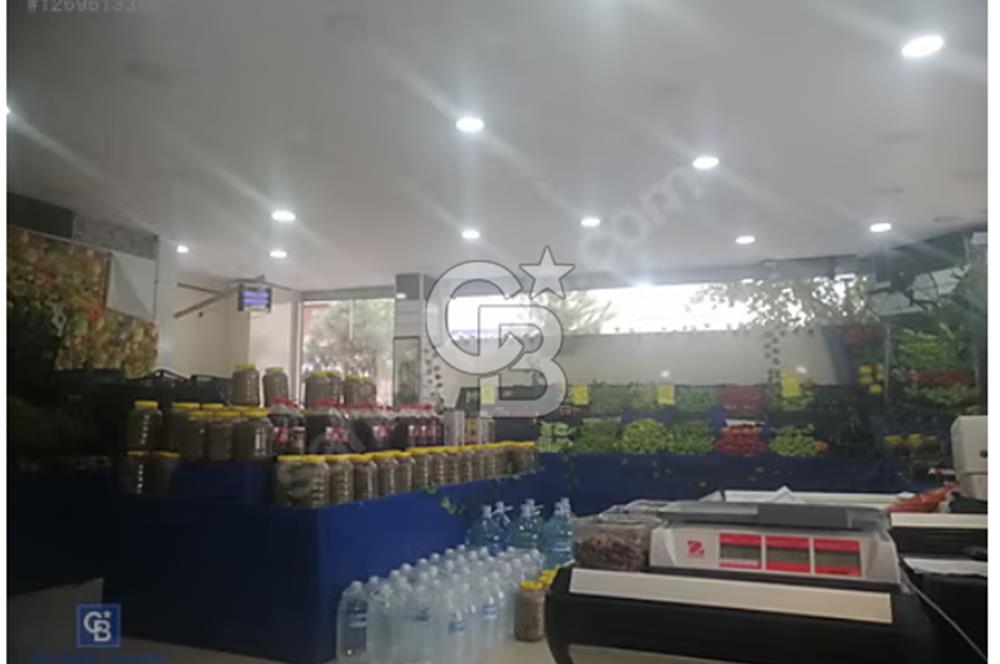 ESENYURT BAĞDAT CADDESİNDE SATILIK YATIRIM FIRSATI DÜKKAN