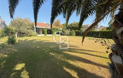 Urla İçmelerde Kiralık 6+1 Villa