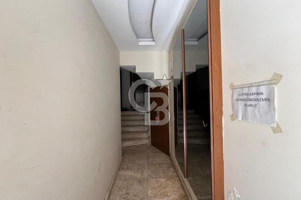 Balçova Merkezde Lüks Eşyalı Satılık 1+1 Daire