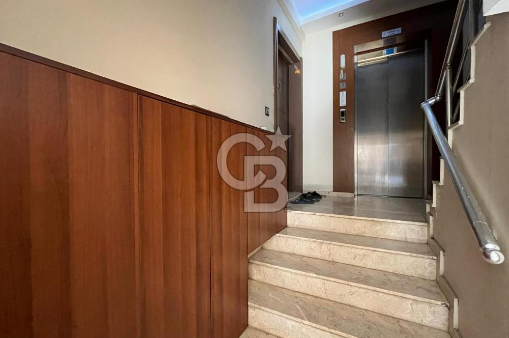 Balçova Merkezde Lüks Eşyalı Satılık 1+1 Daire