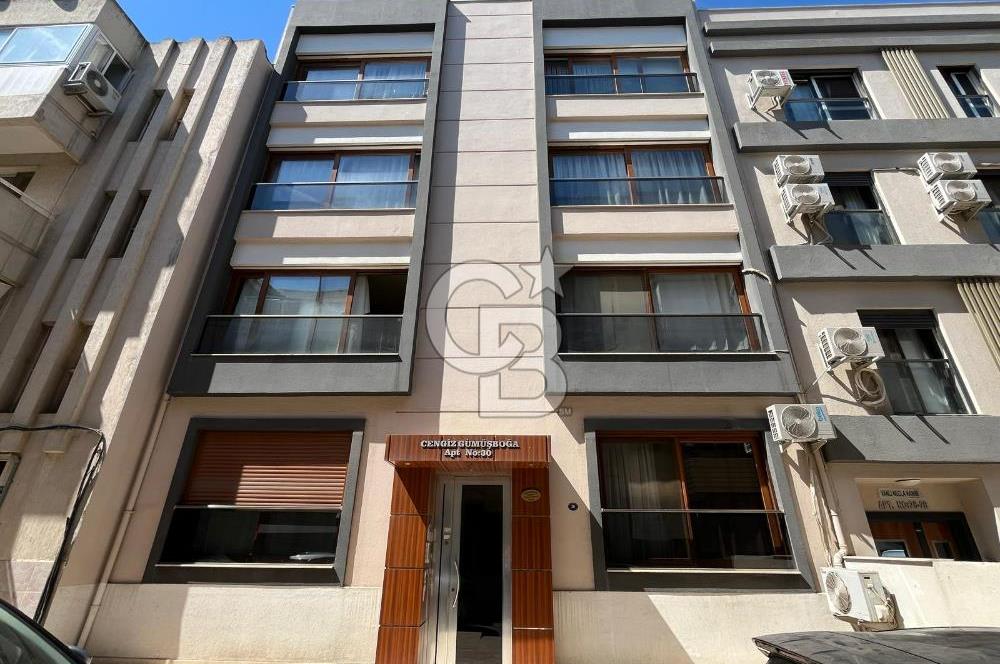 Balçova Merkezde Lüks Eşyalı Satılık 1+1 Daire