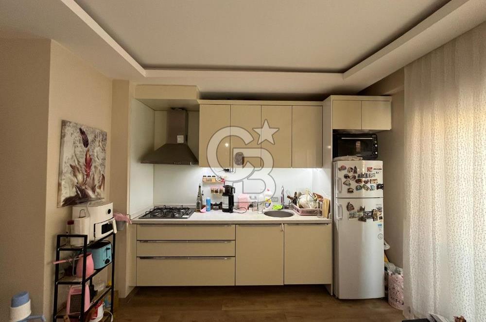 Balçova Merkezde Lüks Eşyalı Satılık 1+1 Daire