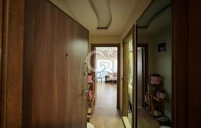 Balçova Merkezde Lüks Eşyalı Satılık 1+1 Daire