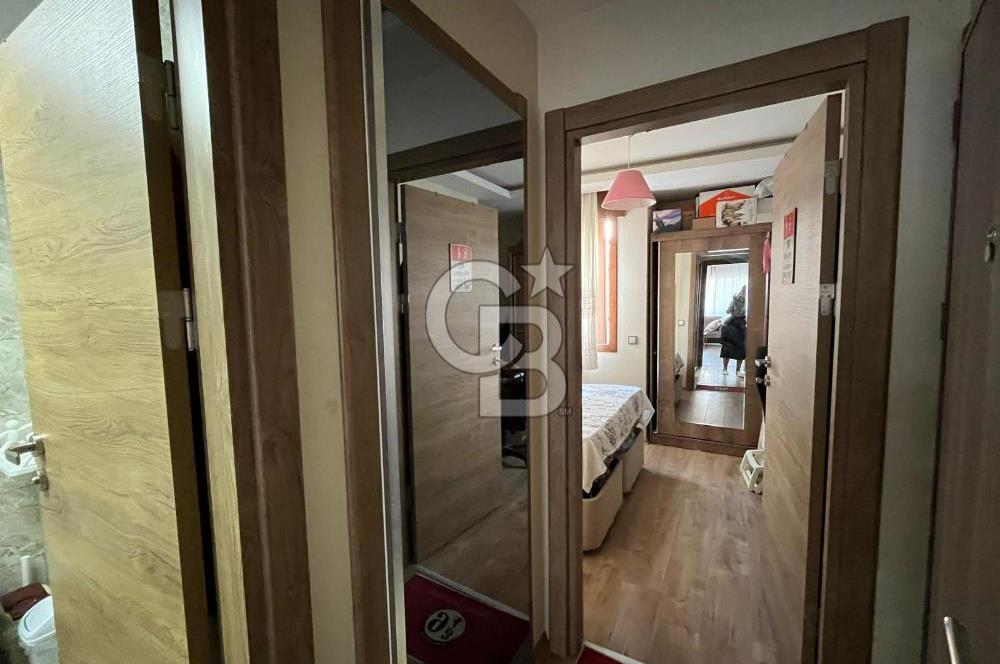 Balçova Merkezde Lüks Eşyalı Satılık 1+1 Daire