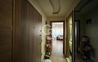 Balçova Merkezde Lüks Eşyalı Satılık 1+1 Daire