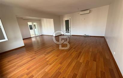 Ataşehir Kentplus 3352'de Havuz Mnz. Büyük Tip Kiralık 4+1 Daire