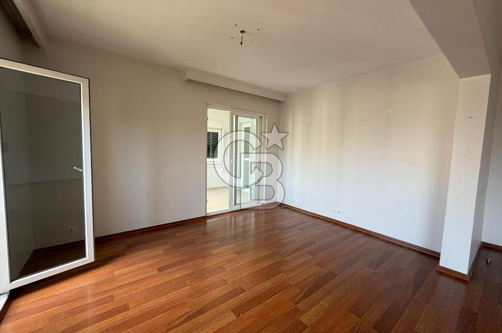 Ataşehir Kentplus 3352'de Havuz Mnz. Büyük Tip Kiralık 4+1 Daire