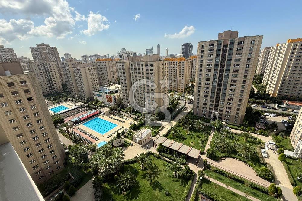 Ataşehir Kentplus 3352'de Havuz Mnz. Büyük Tip Kiralık 4+1 Daire
