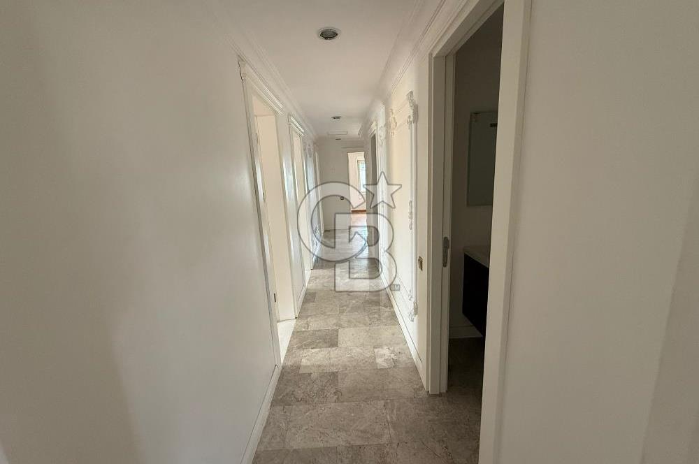 Ataşehir Kentplus 3352'de Havuz Mnz. Büyük Tip Kiralık 4+1 Daire