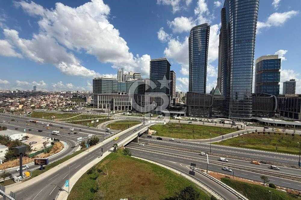 Ataşehir Kentplus 3352'de Havuz Mnz. Büyük Tip Kiralık 4+1 Daire