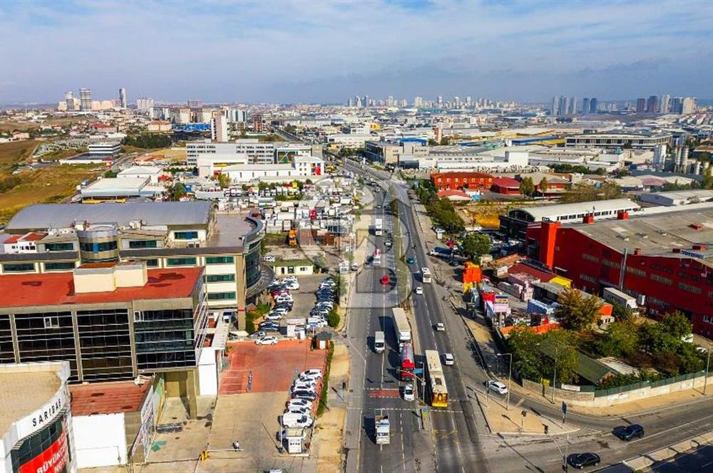 Esenyurt Hadımköy Yolu Üzerinde Satılık Plaza